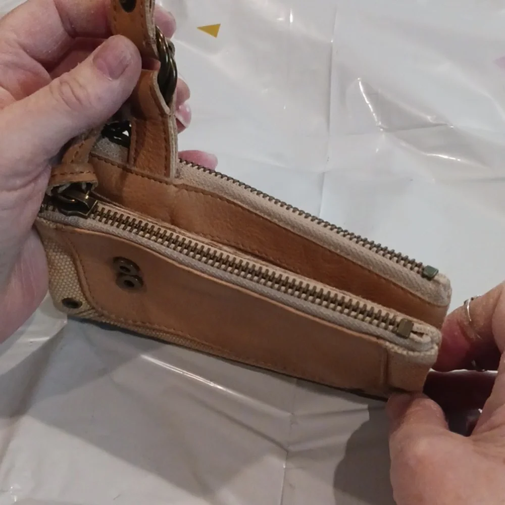 Wallet - Picture 3 of 7